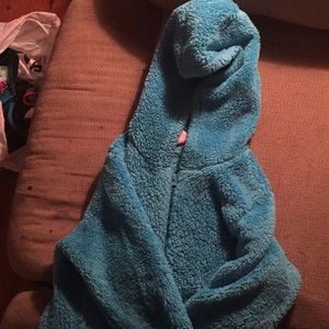 I’m selling a kids jacket.